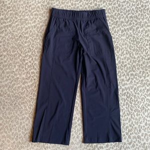 Elliott Lauren Black Pull-On Straight Leg Trousers, size 4